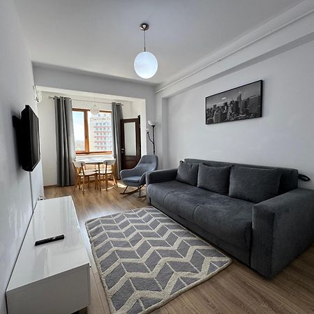 Rivera Apartments - Premium Accomodation Iasi Extérieur photo